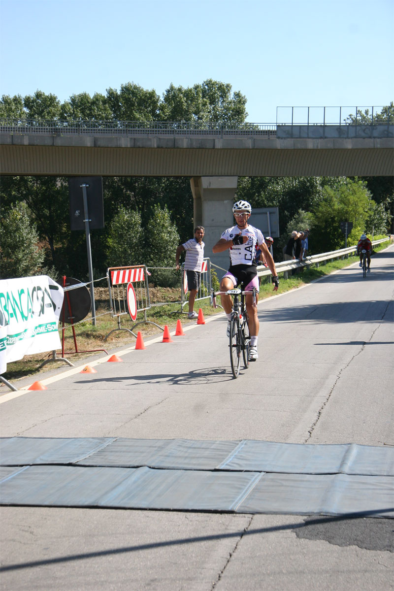 gal/2009/06 - GF della Valdarbia/arrivo_medio/IMG_7790-01.jpg